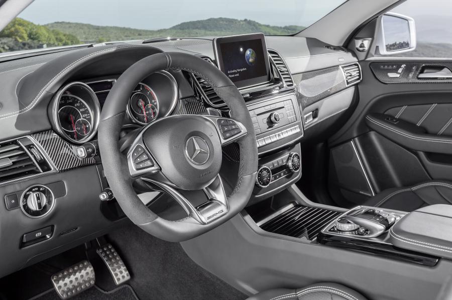  Mercedes-AMG GLE63 Coupe 2015 года  (фото 10 из 34)